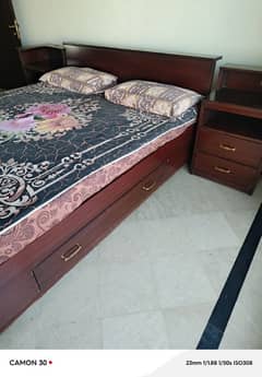 wooden solid Bed set with mattress