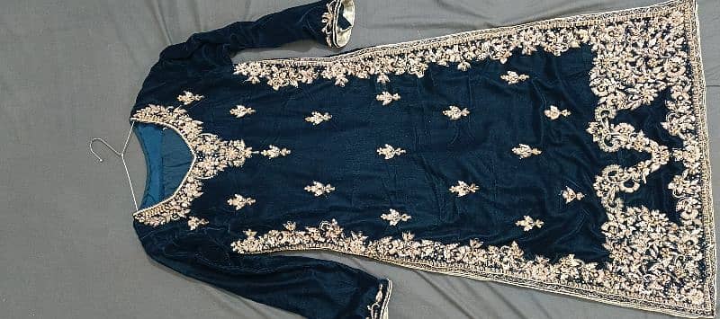 Velvet hand embroidered shalwar qameez dupatta 0