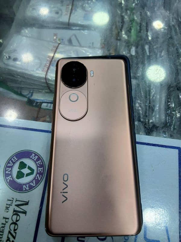 VIVOV40E MOBILE FOR SALE 1