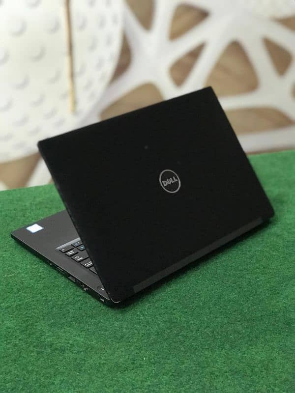 Dell latitude 7280 Core i5 7th gen 8gb ram 256gb SSD Touch laptop 1