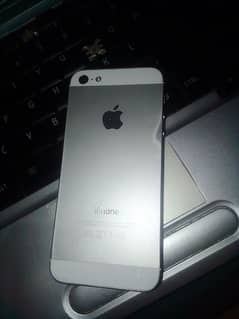 iPhone 5 non pta all okay condition 10 by 8