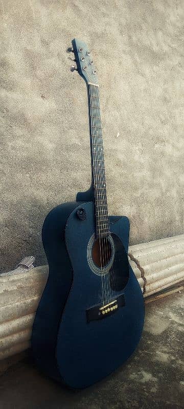 Full size acoustic guitar in reasonable price 1