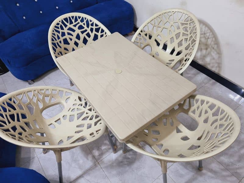 folding table with 4 chairs 2