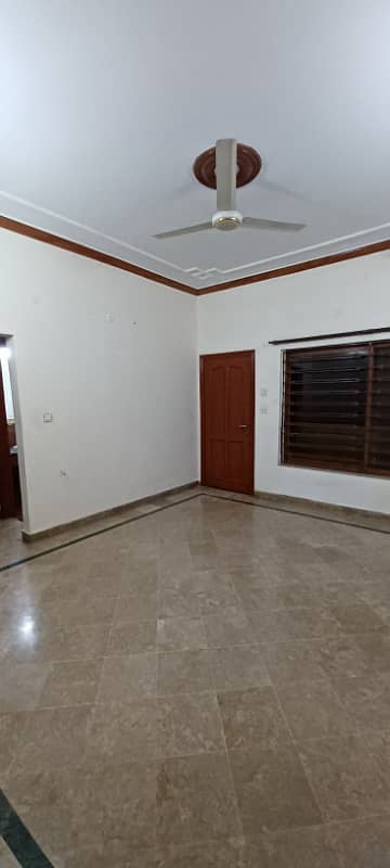 40x80 upper portion for rent in G-15 Islamabad 1