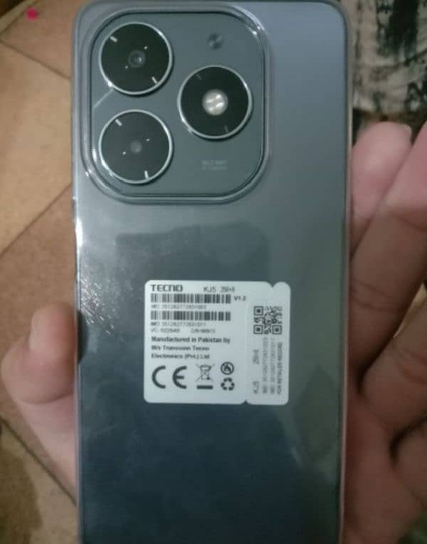 tecno spark 20 8+8 128 g 1