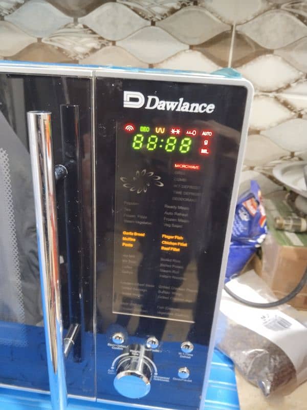 Dawlance Microwave DW-131HP used 8/10 condition working perfectly 6