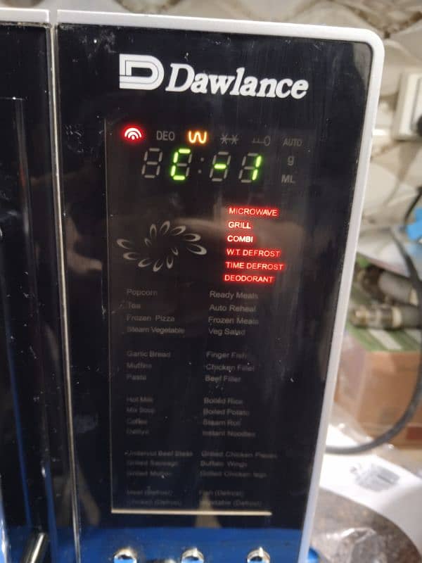 Dawlance Microwave DW-131HP used 8/10 condition working perfectly 7