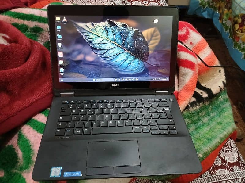 DELL latitute E7270 0