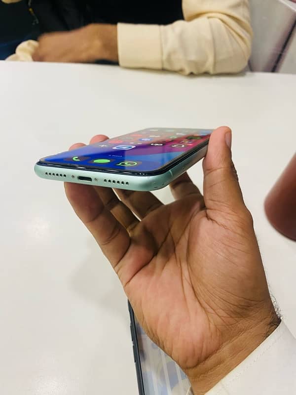 iphone 11 128Gb non PTA 3