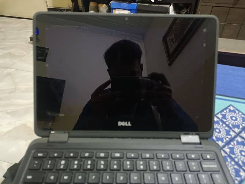 Dell Mini Laptop 1