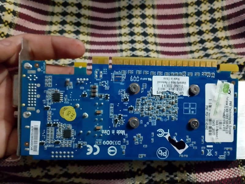 1 GB Graphic Card 1