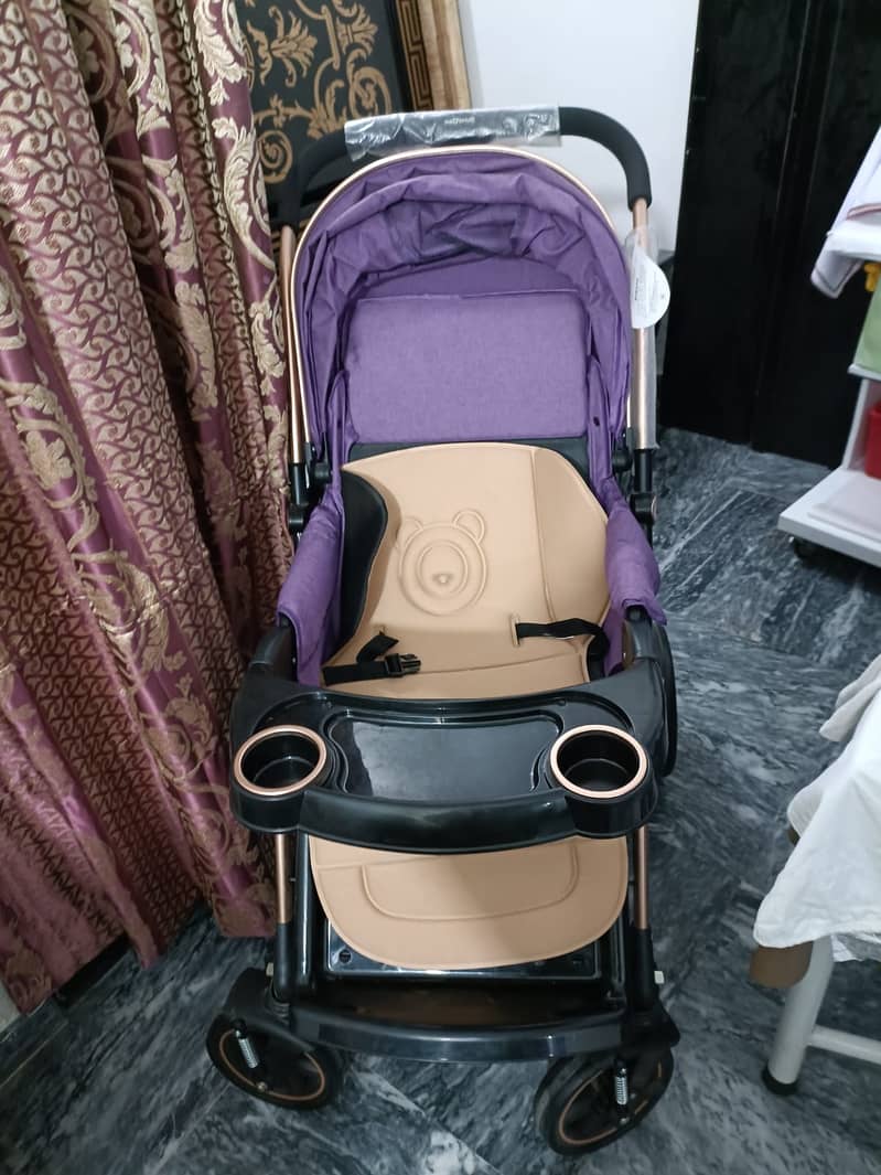 Xl size pram in 10/10 condition 1