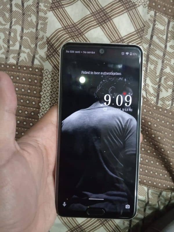 Aquos r3 non pta Urgent sale 0