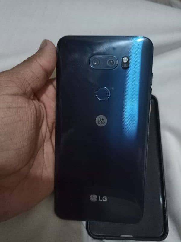 LG V30 64gb PTA Approved 5