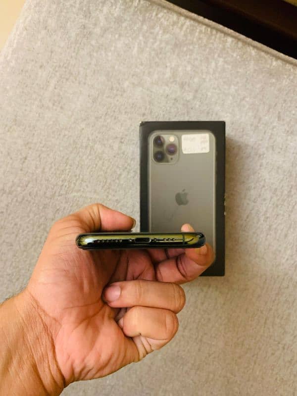 Iphone 11 pro GB dual Pta 64 3