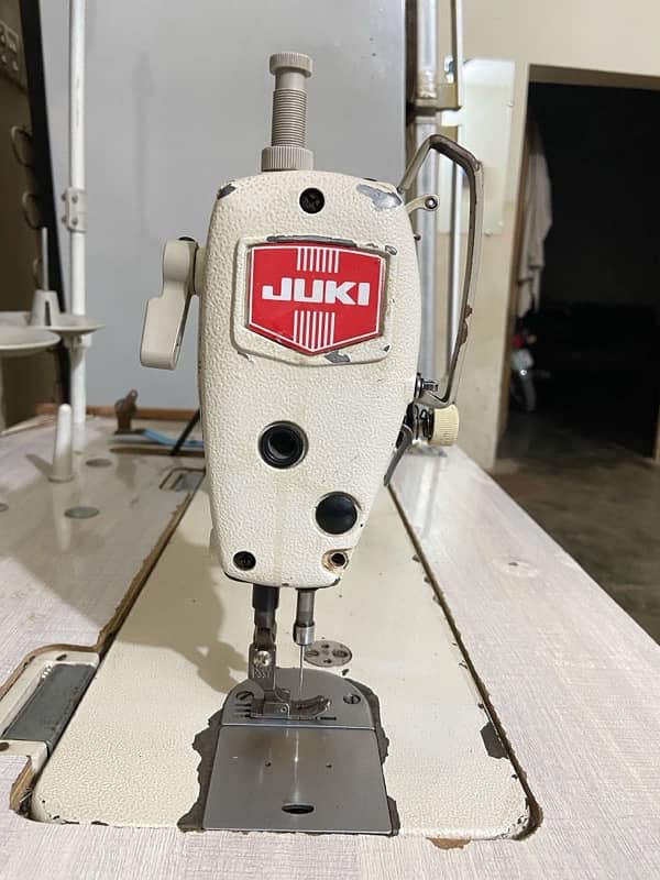 Juki Machine DDL 8700 | with motor 1