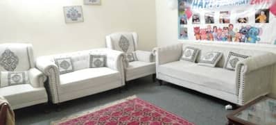 7 seater sofa set available urgent sell