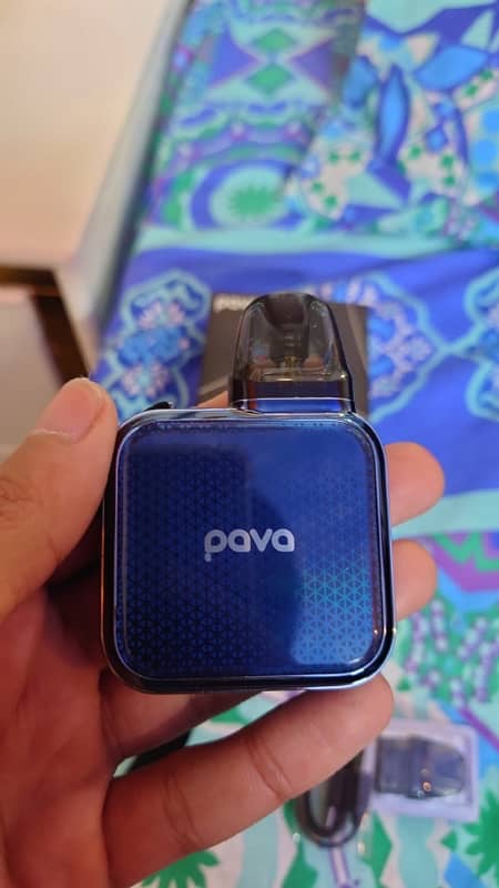 Pod pava horiz ultra display minor side broken only 1 week use 1