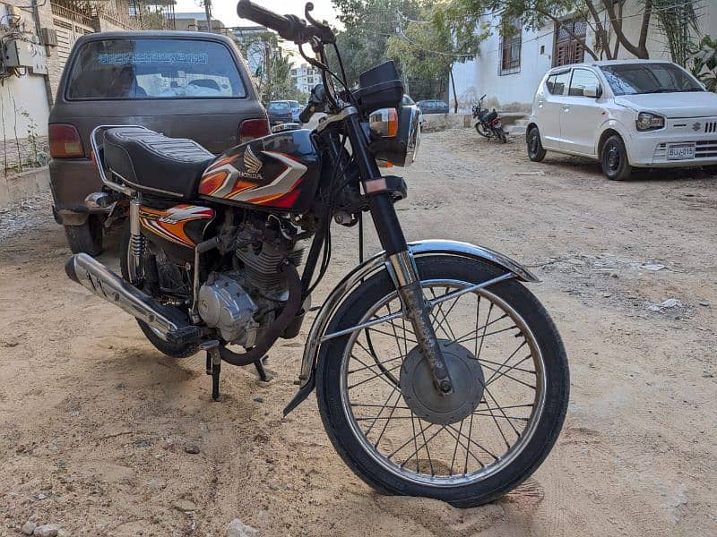 Honda CG 125 Karachi number 1