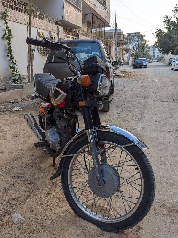 Honda CG 125 Karachi number 3