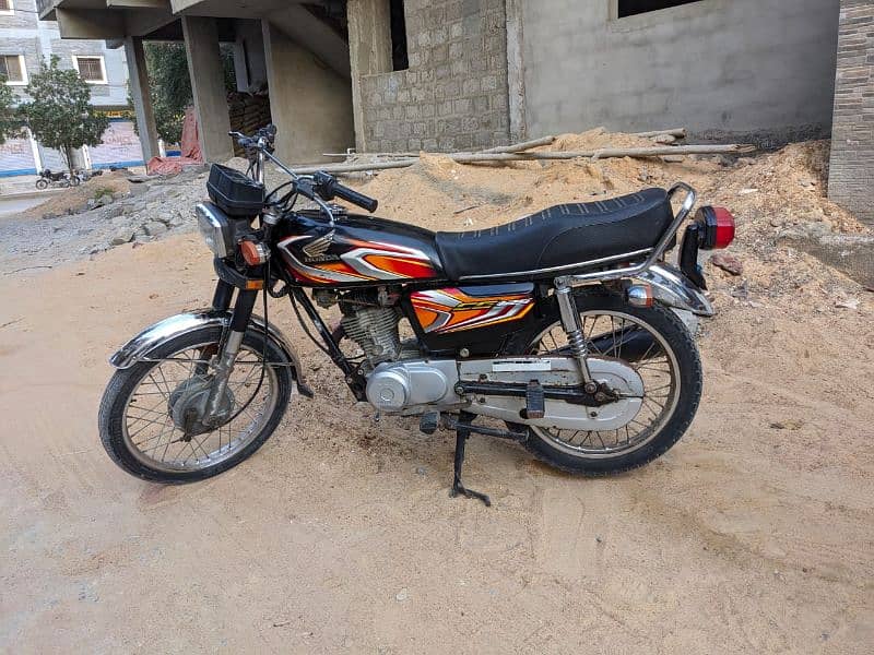 Honda CG 125 Karachi number 4