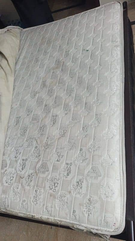 Five star King size mattress , 8 inch thick in good condition. 2