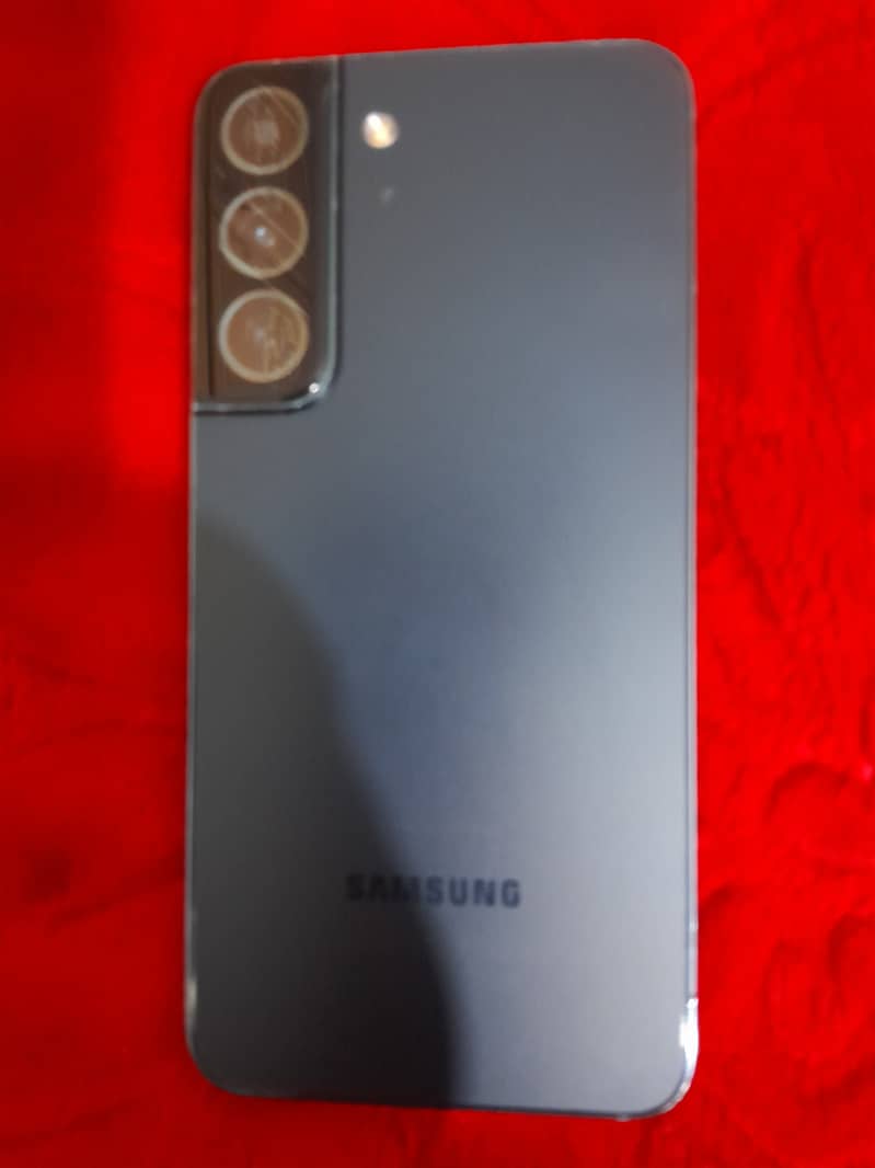 Samsung S22 1