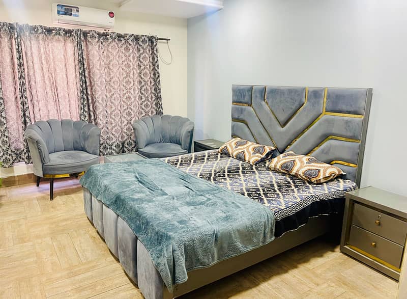 Luxury 2bed Furnished Flat in bahria town for Daily & Monthly basis 1