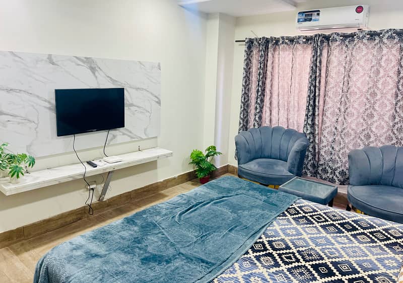 Luxury 2bed Furnished Flat in bahria town for Daily & Monthly basis 2