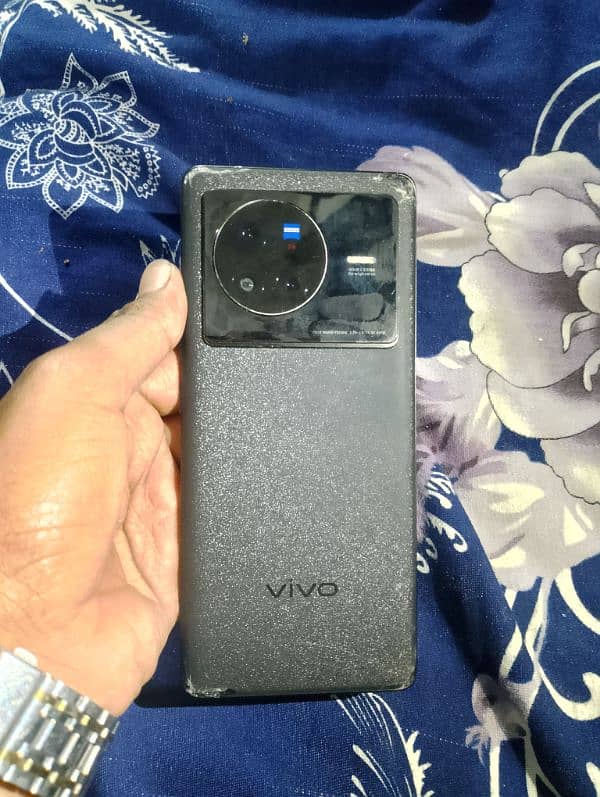 Vivo x80 2