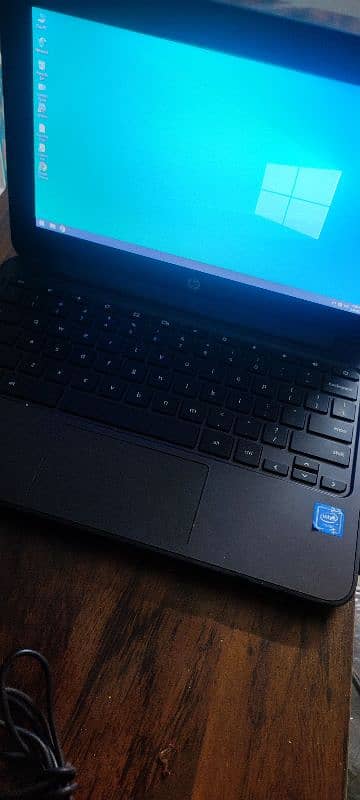 HP G4 Chrome books 4gb/16gb 2