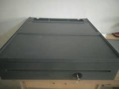 Cash drawer