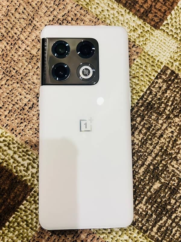 One Plus 10 Pro 5G Extreme Panda White 0