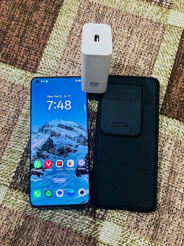 One Plus 10 Pro 5G Extreme Panda White 10