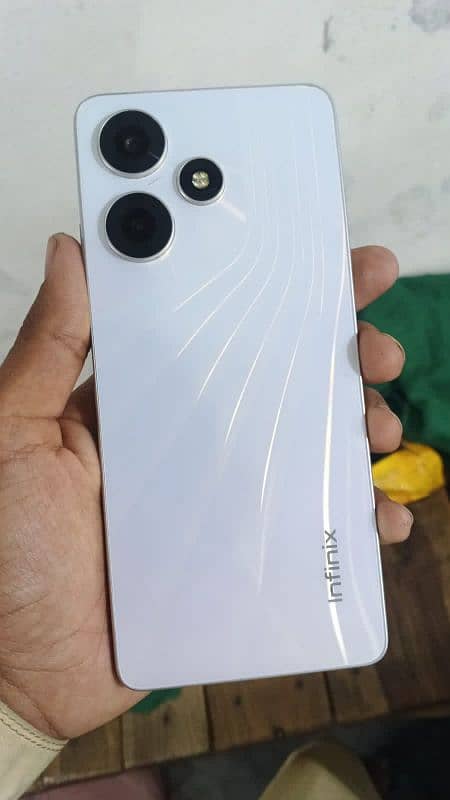 infinix hot 30 all okay only mobile and charger 3