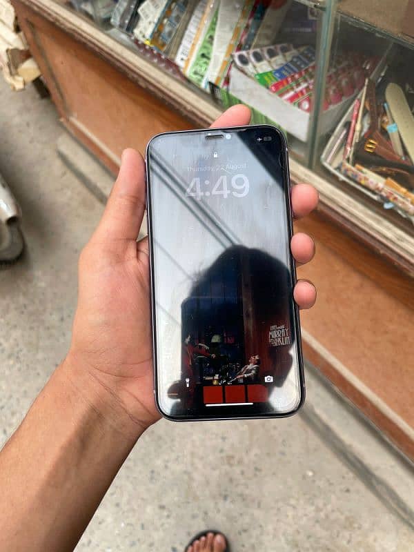 Iphone 11 Non PTA 64 GB . 1