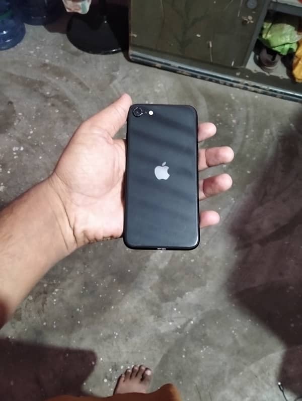 iPhone SE 64gb non pta 4