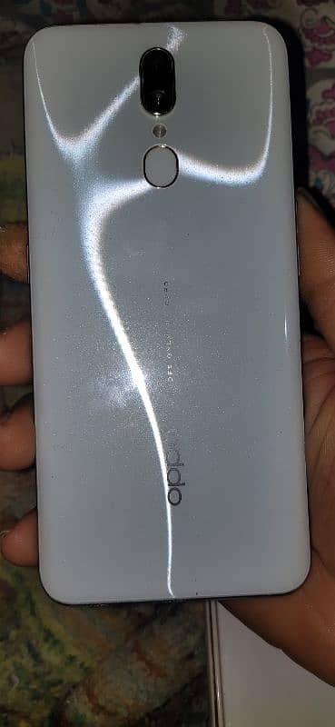 oppo f11 7