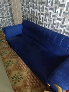 Just 2 months used 7 Seater beautiful Sofa set for Sale