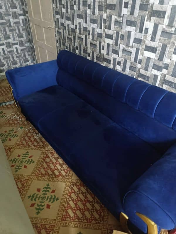 Just 2 months used 7 Seater beautiful Sofa set for Sale 0