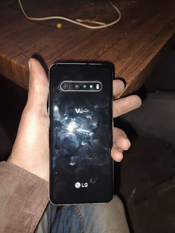 lg v60 for sale 4