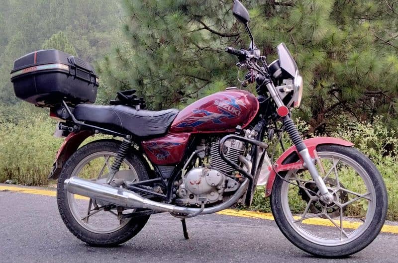 Suzuki GS 150 SE 3