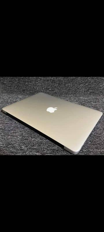 MacBook Air 2017 4