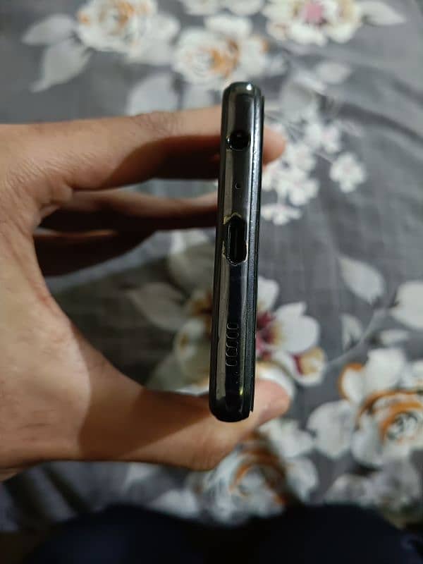 Samsung Galaxy A32 in Best Condition 3