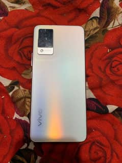 vivo v21 4/128 and 4 gb extra external storage