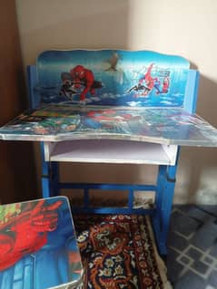 kids study table with chair