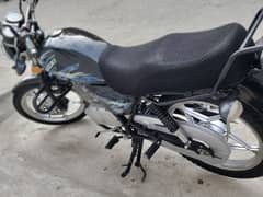 Suzuki GS 150 SE 2021