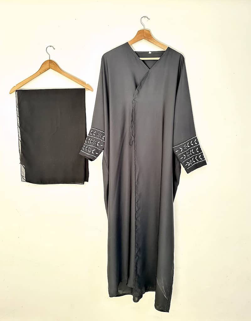 Arabic UAE,Saudi,Kuwait Abaya new (Never Used) 0