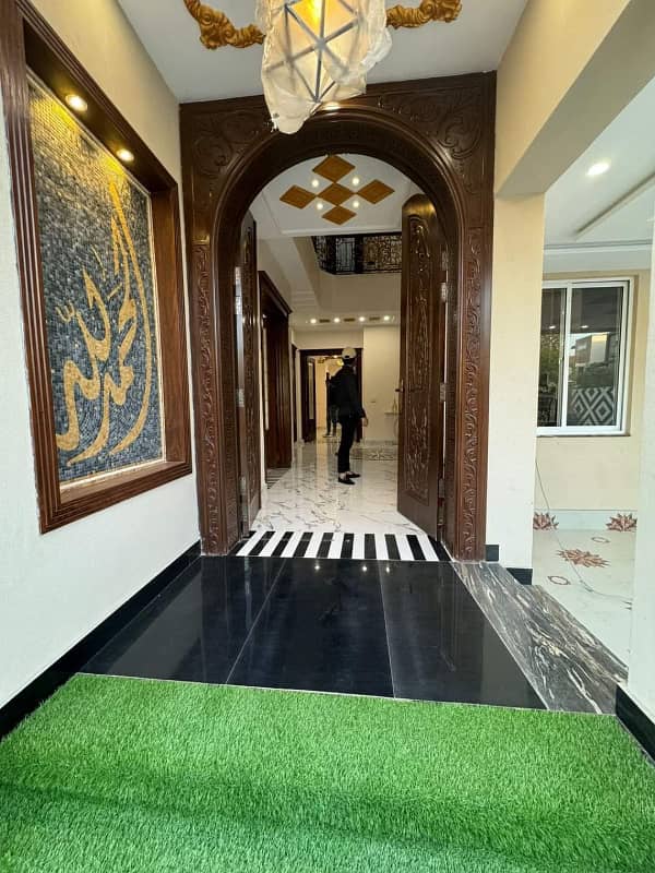 10 Marla Brand New Luxury House Available For Rent In Johar Block Sector E Bahria Town Lahore 1