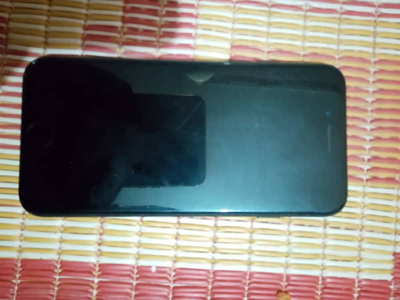 Apple iPhone 7 sealed 0